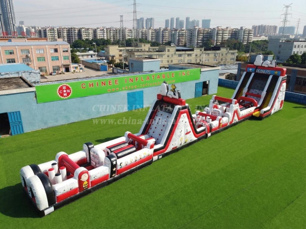 T7-4628 Snoopy Theme Infltable Obstacle Courses