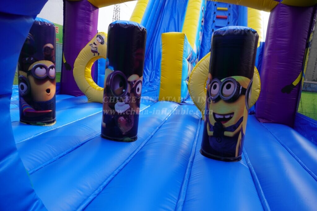 T7-1480B Minions Obstacle Course
