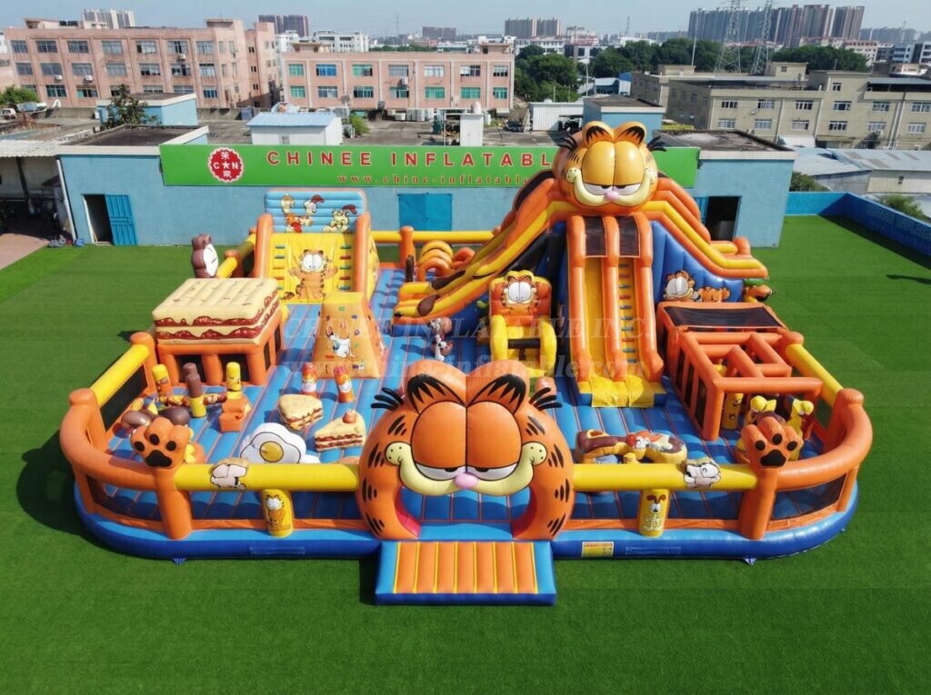 GF3-1462 Garfield Theme Inflatable Playground
