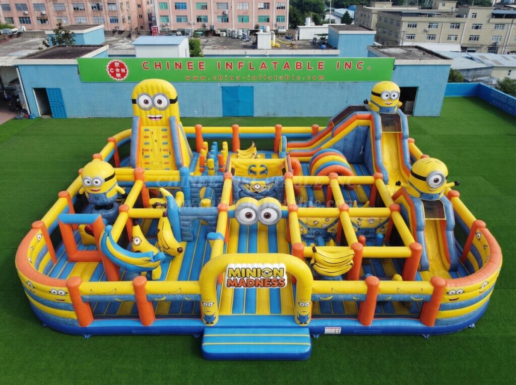 GF3-1481 Minions Theme Inflatable Playground