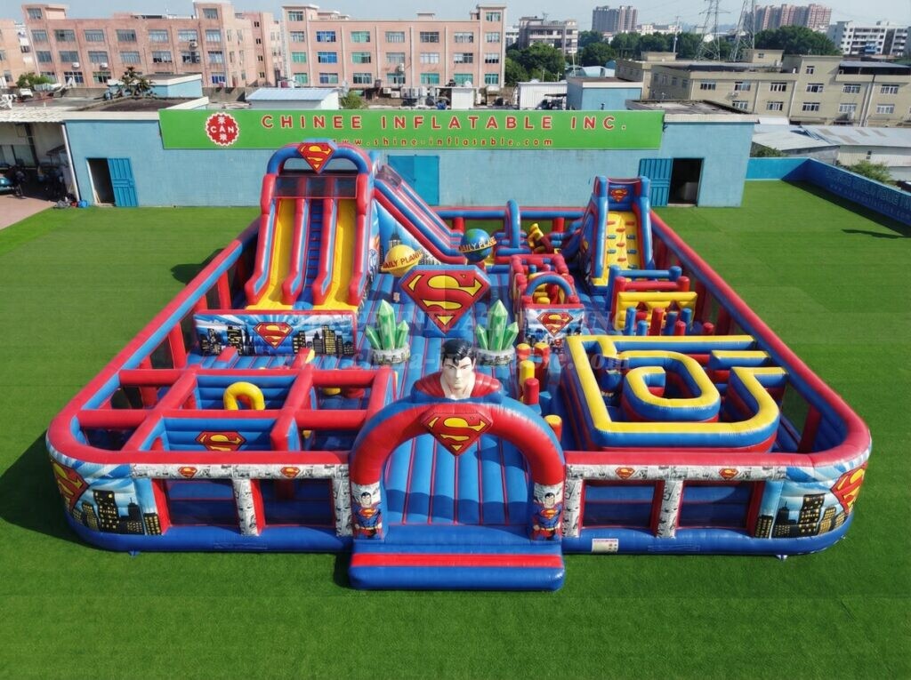 GF3-1513 Superman Theme Inflatable Playground