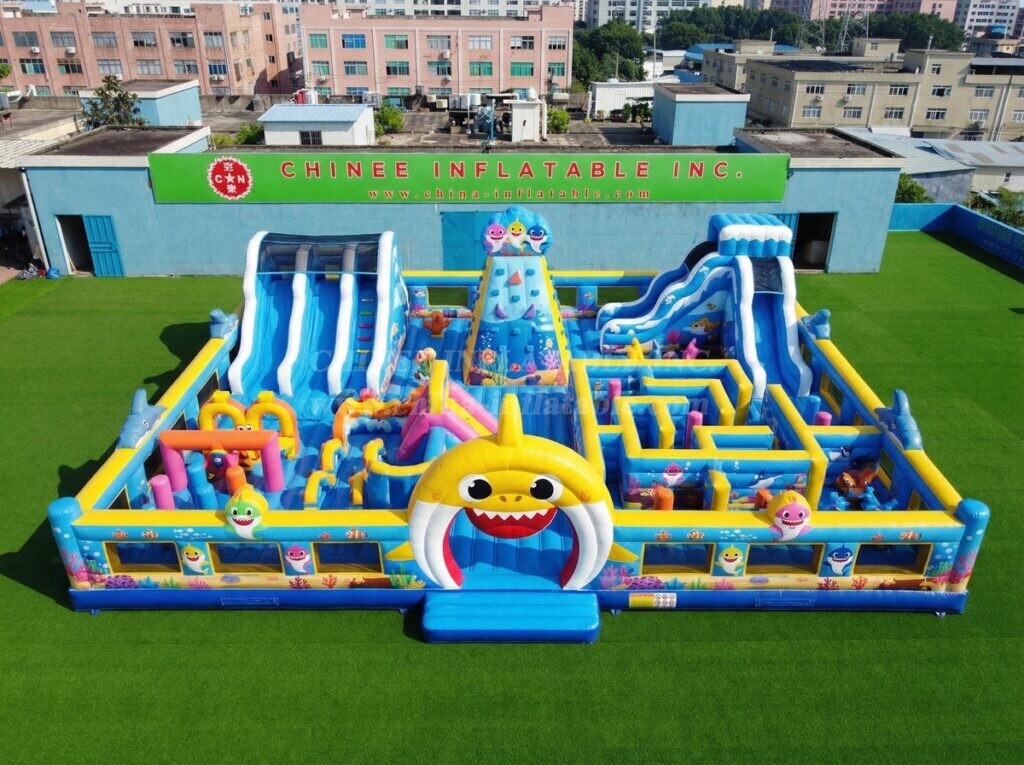 GF3-1530 Baby Shark Theme Inflatable Park