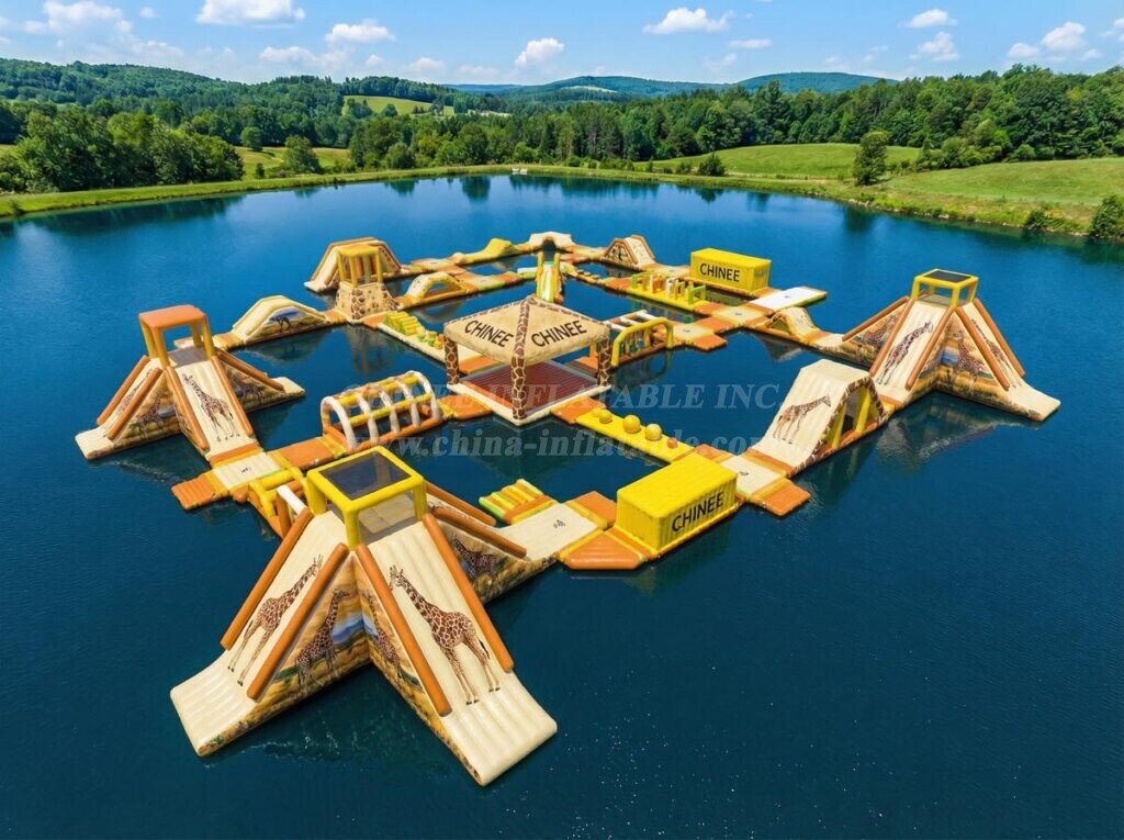 S635 Giraffe Theme Inflatable Water Park