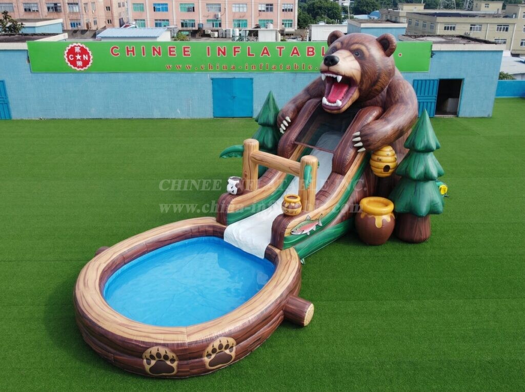 T8-6105 Bear Theme Inflatable Water Slide