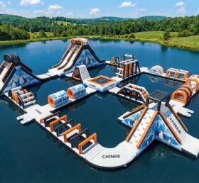 S812 Penguin Theme Inflatable Water Park