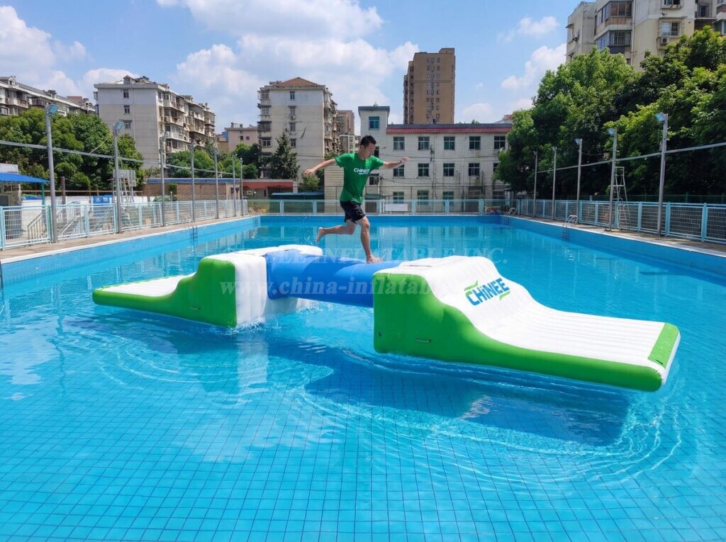T10-632 Inflatable Water Game – Balance Game